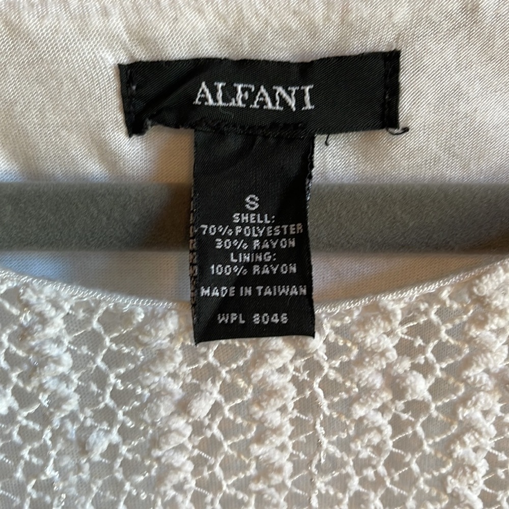 Alfani top, Size Small - Picture 2 of 4